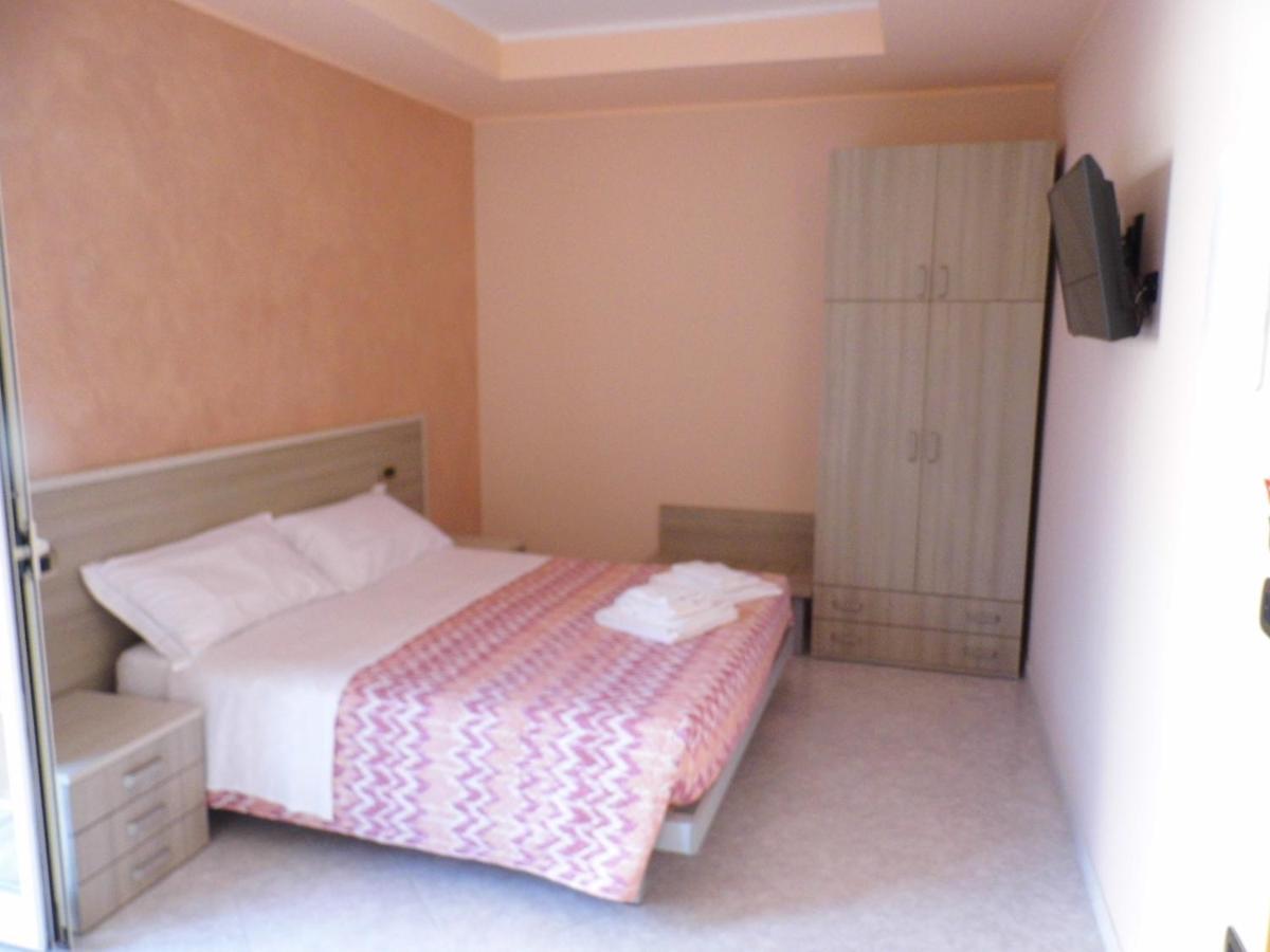 A Casa Di Nelly Bed & Breakfast Tortoreto Exterior photo